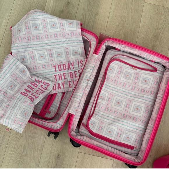 NWT BEÍS Barbie Carryon, Weekender and Cosmetic Case!! - Picture 2 of 5
